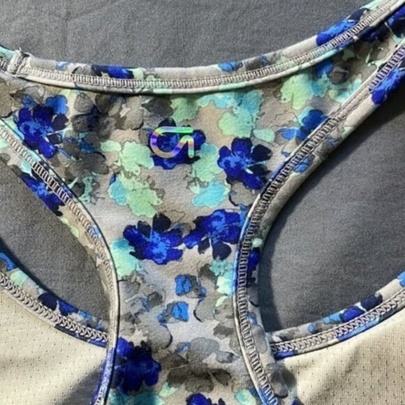 Gap Fit Activewear Gym Floral Racerback Sports Bra Size Med EUC #M-062 - Picture 5 of 5